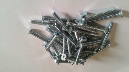 Винт метрический потай